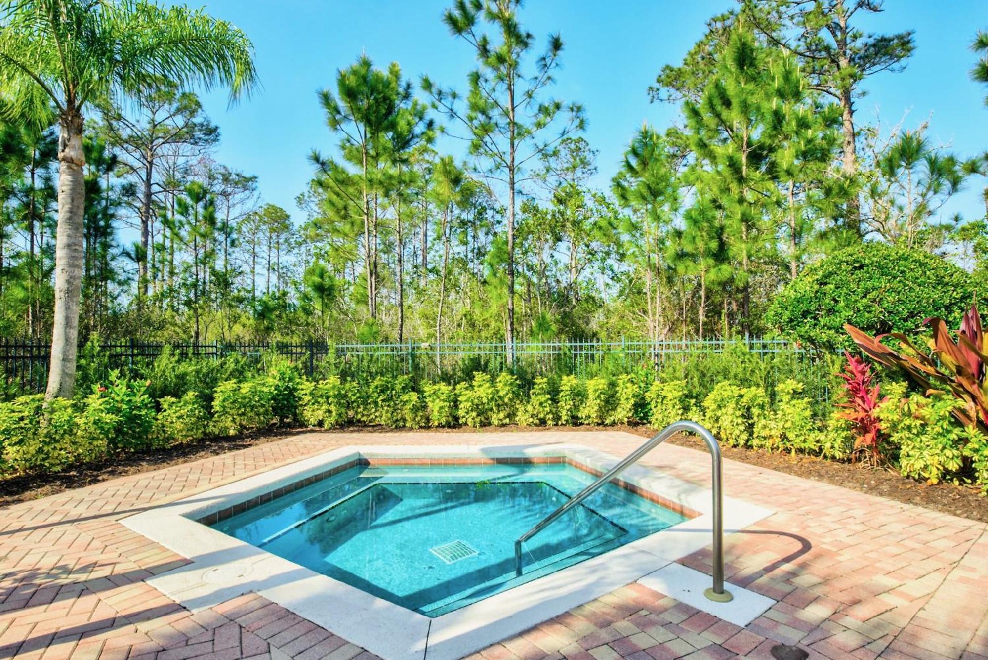 Modern 2Br Condo - Hot Tub And Pool - Near Disney Orlando Zewnętrze zdjęcie