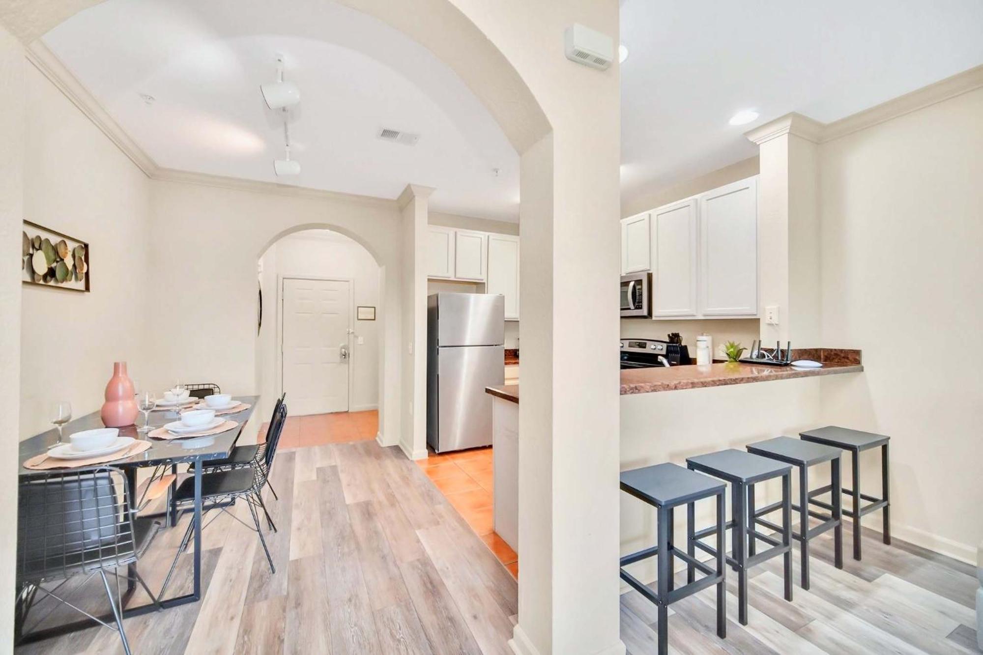 Modern 2Br Condo - Hot Tub And Pool - Near Disney Orlando Zewnętrze zdjęcie